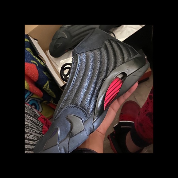 Shoes - Picture 2 of 3